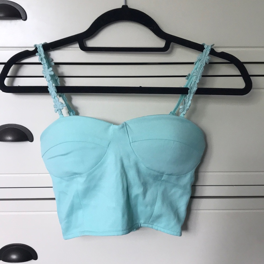 Tobi Crop Top